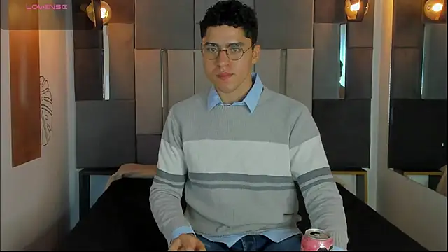 LiamNovak online show from January 2026 04:23:02 PM