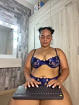 Violetrousse online show from December 2025 08:47:02 PM