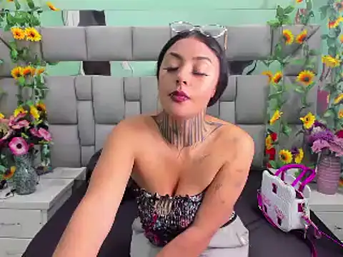 Snapshot of Lovely_celeste chatting on December 2024 04:00:02 AM Lovely celeste online show from December 2024 04:00:02 AM