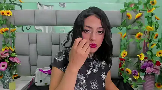 Snapshot of Lovely_celeste chatting on December 2024 02:27:02 AM Lovely celeste online show from December 2024 02:27:02 AM