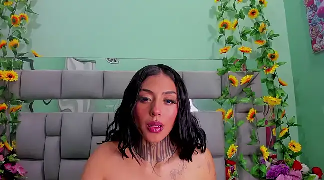 Snapshot of Lovely_celeste chatting on January 2025 07:27:02 AM Lovely celeste online show from January 2025 07:27:02 AM