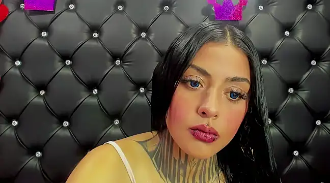 Snapshot of Lovely_celeste chatting on January 2025 04:33:02 AM Lovely celeste online show from January 2025 04:33:02 AM