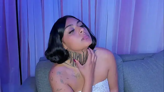 Snapshot of Lovely_celeste chatting on October 2025 03:21:01 PM Lovely celeste online show from October 2025 03:21:01 PM