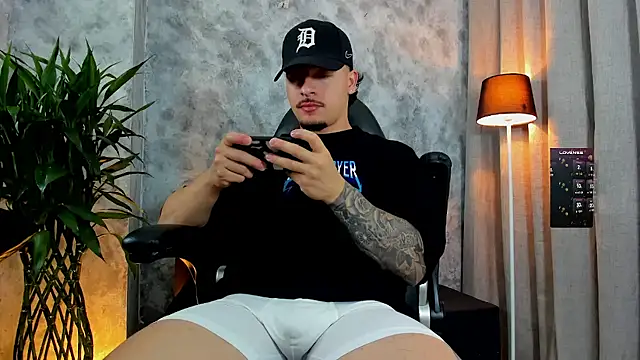 boyc022  online show from November 2025 12:35:02 AM