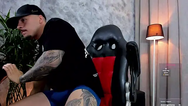 boyc022  online show from March 2026 01:09:01 AM