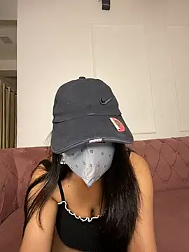 Snapshot of Emmy_kapoor chatting on January 2025 12:22:02 AM Emmy kapoor online show from January 2025 12:22:02 AM