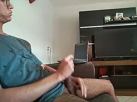 Snapshot of brockloe chatting on December 2024 06:49:01 PM brockloe online show from December 2024 06:49:01 PM