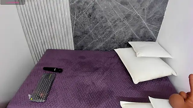 Dahiana gomez18 online show from February 2025 02:49:01 PM