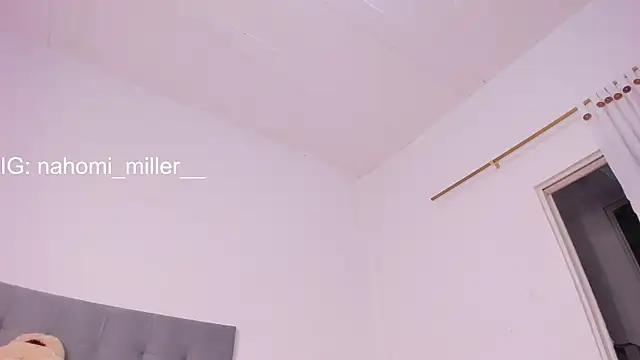 Snapshot of NAHOMI_MILLER chatting on January 2025 08:04:01 AM NAHOMI MILLER online show from January 2025 08:04:01 AM