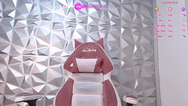 NAOMI WINDSOR online show from September 2025 06:30:02 PM