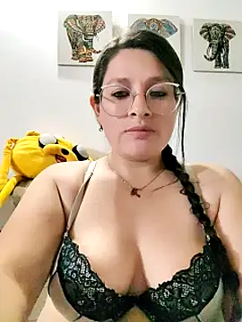 Neve Collins online show from January 2025 08:52:01 AM