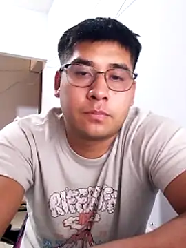 estudiante69 online show from February 2026 04:35:02 PM