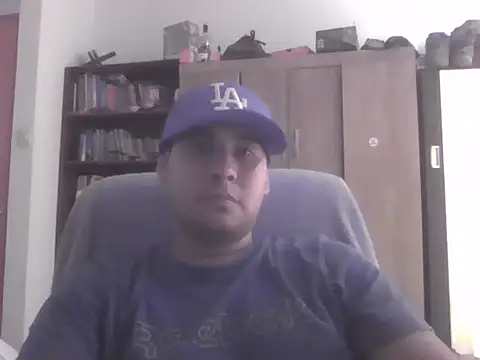 estudiante69 online show from February 2026 07:58:02 PM