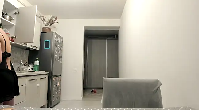 bbruneta37 online show from February 2025 04:37:01 AM