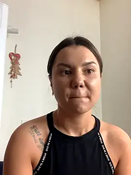 MiraMiss online show from November 2025 08:47:01 AM