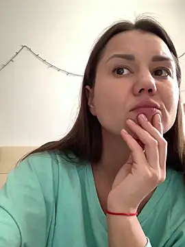 Snapshot of MiraMiss chatting on March 2026 09:27:01 AM MiraMiss online show from March 2026 09:27:01 AM