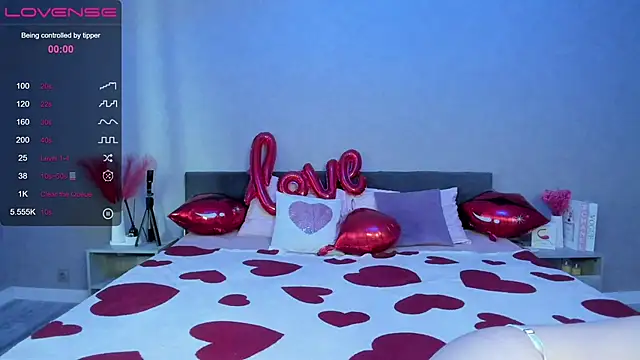 Snapshot of BritneyLix chatting on February 2025 09:38:01 AM BritneyLix online show from February 2025 09:38:01 AM