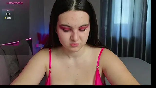 Snapshot of BritneyLix chatting on September 2025 08:57:01 AM BritneyLix online show from September 2025 08:57:01 AM