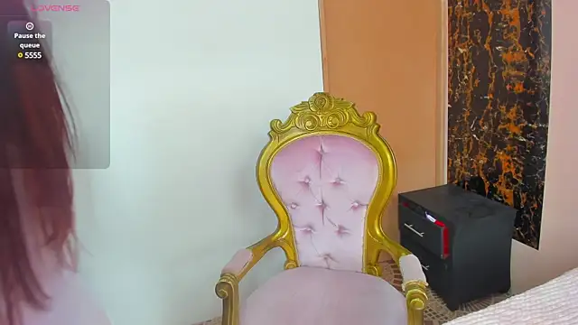 Snapshot of SarayMoorex_ chatting on March 2025 03:09:01 PM SarayMoorex online show from March 2025 03:09:01 PM