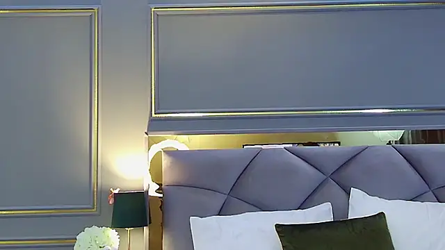 AvaCristal online show from May 2026 06:28:02 PM