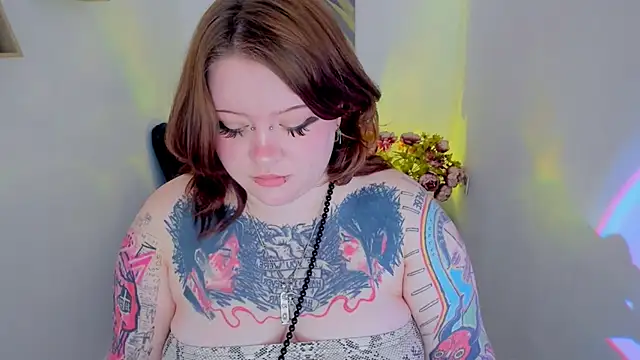 MoonLghte online show from March 2026 03:34:02 AM