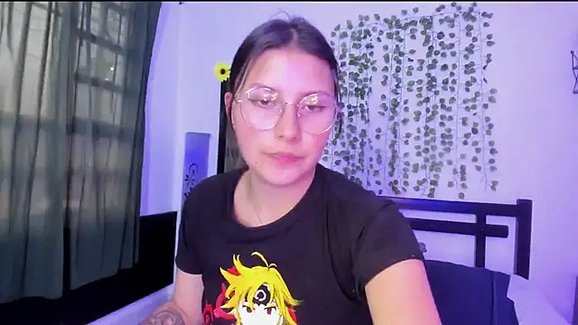 Snapshot of Noellesable chatting on December 2024 07:33:01 PM Noellesable online show from December 2024 07:33:01 PM