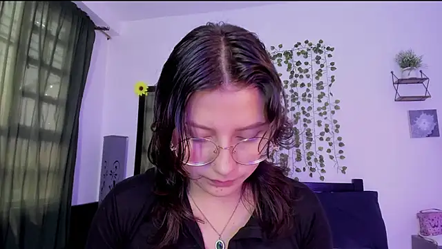 Snapshot of Noellesable chatting on January 2025 05:45:02 PM Noellesable online show from January 2025 05:45:02 PM