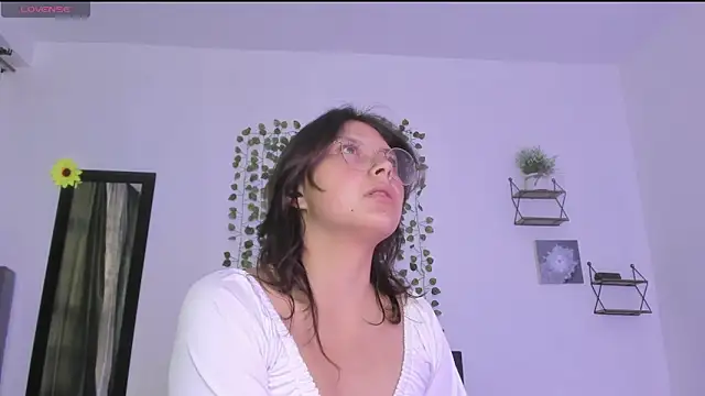 Snapshot of Noellesable chatting on January 2025 05:35:02 PM Noellesable online show from January 2025 05:35:02 PM