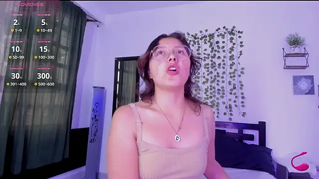 Snapshot of Noellesable chatting on February 2025 05:40:01 PM Noellesable online show from February 2025 05:40:01 PM