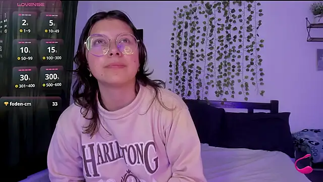 Snapshot of Noellesable chatting on February 2025 09:15:01 PM Noellesable online show from February 2025 09:15:01 PM