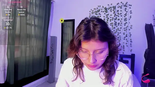 Snapshot of Noellesable chatting on March 2025 07:09:02 PM Noellesable online show from March 2025 07:09:02 PM