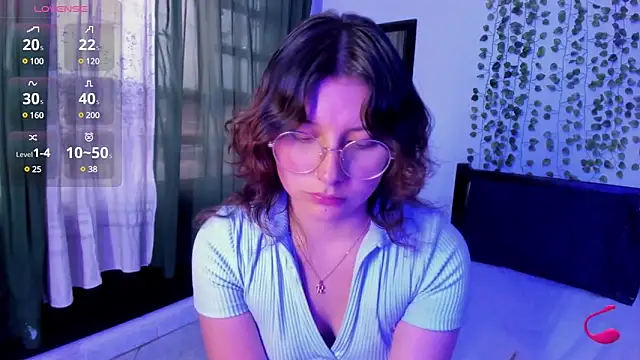 Snapshot of Noellesable chatting on March 2025 06:00:02 PM Noellesable online show from March 2025 06:00:02 PM