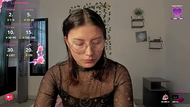 Snapshot of Noellesable chatting on September 2025 05:25:01 PM Noellesable online show from September 2025 05:25:01 PM