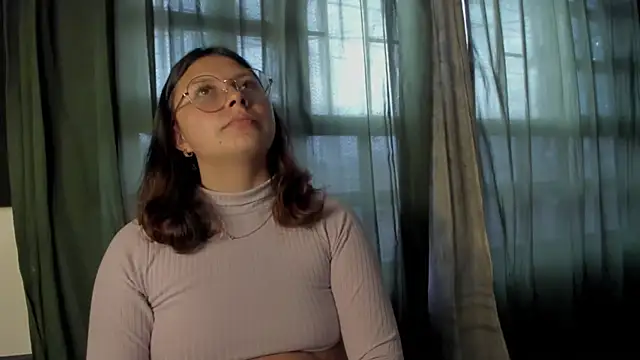 Snapshot of Noellesable chatting on November 2025 05:15:02 PM Noellesable online show from November 2025 05:15:02 PM