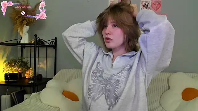 EvaStevs online show from March 2025 10:43:02 PM