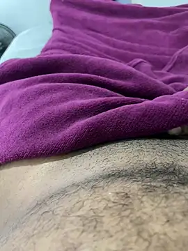 rodrigo21Cm  online show from December 2024 08:25:01 PM