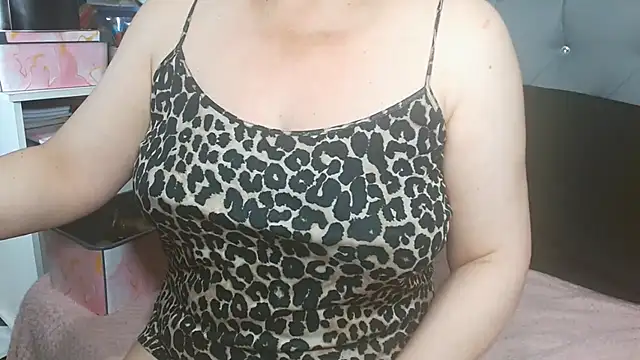 Snapshot of maturepriscila chatting on June 2026 12:58:01 PM maturepriscila online show from June 2026 12:58:01 PM