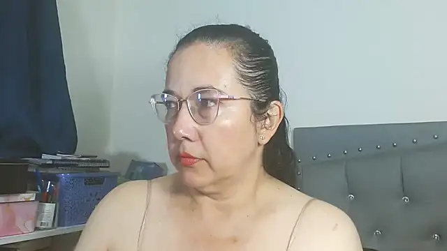 Snapshot of maturepriscila chatting on June 2026 01:06:02 PM maturepriscila online show from June 2026 01:06:02 PM