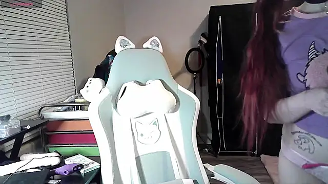 LilyFoxxx online show from January 2025 04:20:01 AM