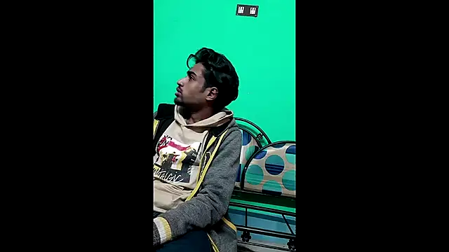 Snapshot of savage_lucifer8 chatting on December 2024 08:32:02 PM savage lucifer8 online show from December 2024 08:32:02 PM