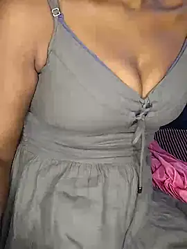 Aaliyalove1 online show from February 2025 09:25:02 PM