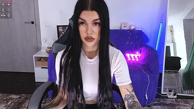 Snapshot of Tiffany_lab chatting on November 2025 01:00:02 PM Tiffany lab online show from November 2025 01:00:02 PM