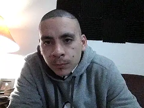 Snapshot of Cuminsideyou42 chatting on February 2025 01:42:01 AM Cuminsideyou42 online show from February 2025 01:42:01 AM