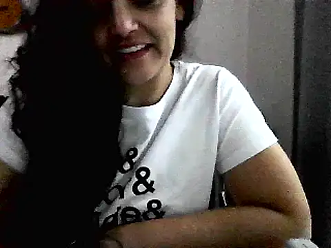 Snapshot of escritorasafada chatting on December 2024 08:48:01 AM escritorasafada online show from December 2024 08:48:01 AM