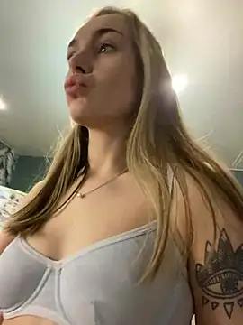 Snapshot of Burning_girlss chatting on December 2024 09:40:02 AM Burning girlss online show from December 2024 09:40:02 AM