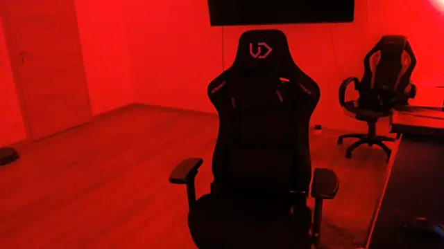 Georg1800 online show from April 2026 05:06:01 AM