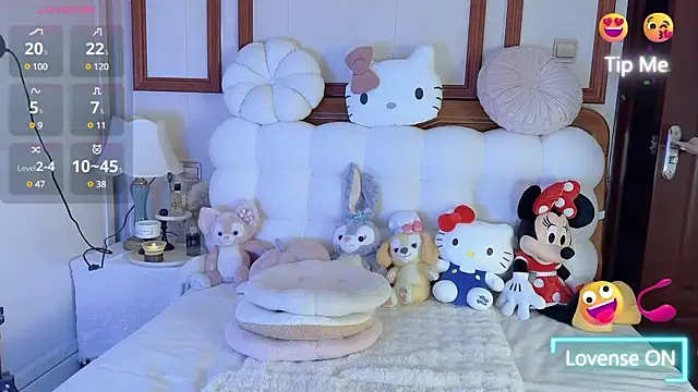 Unique-yiyi online show from January 2025 06:21:01 PM