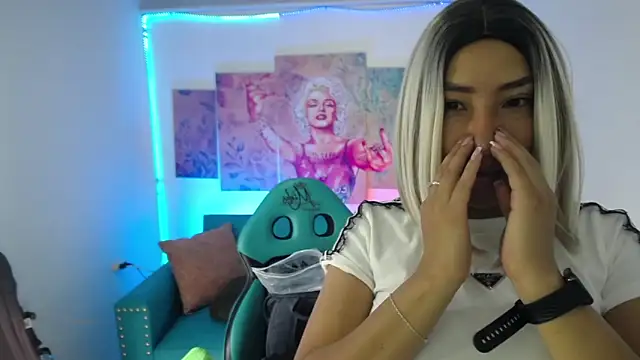 Sofi hot 4m online show from February 2026 01:39:01 PM