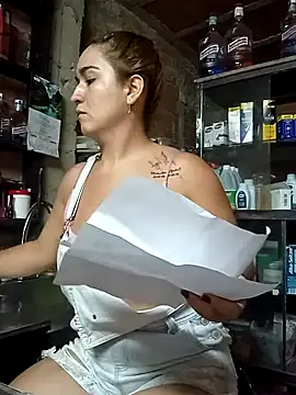 alexax0 online show from February 2025 10:44:02 PM