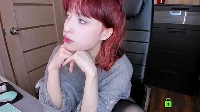 Snapshot of ElizaNik_ chatting on May 2026 11:34:04 PM ElizaNik online show from May 2026 11:34:04 PM